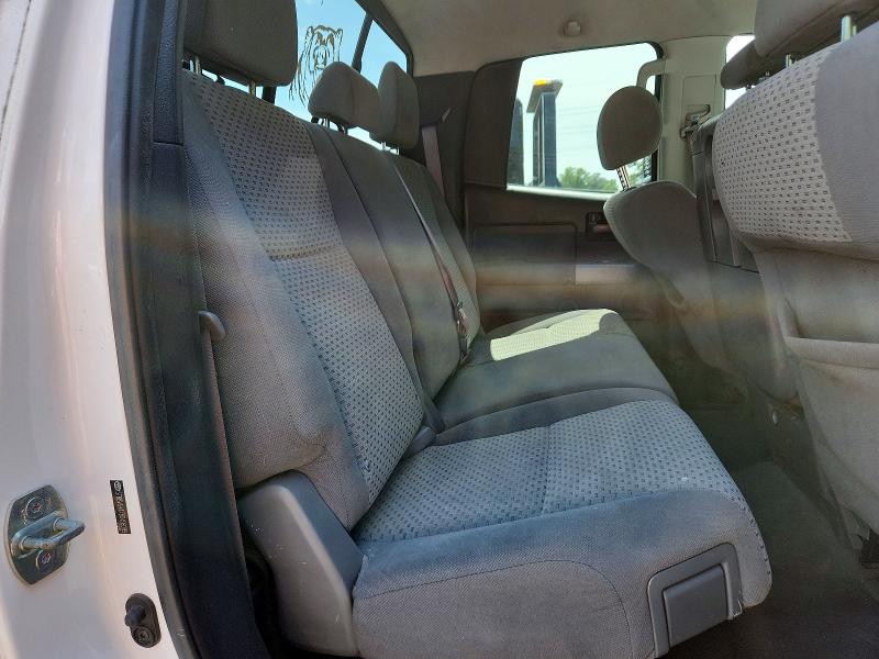 63953976 :رقم المزاد ، 5TBBV54178S498399 vin ، 2008 Toyota Tundra مزاد بيع