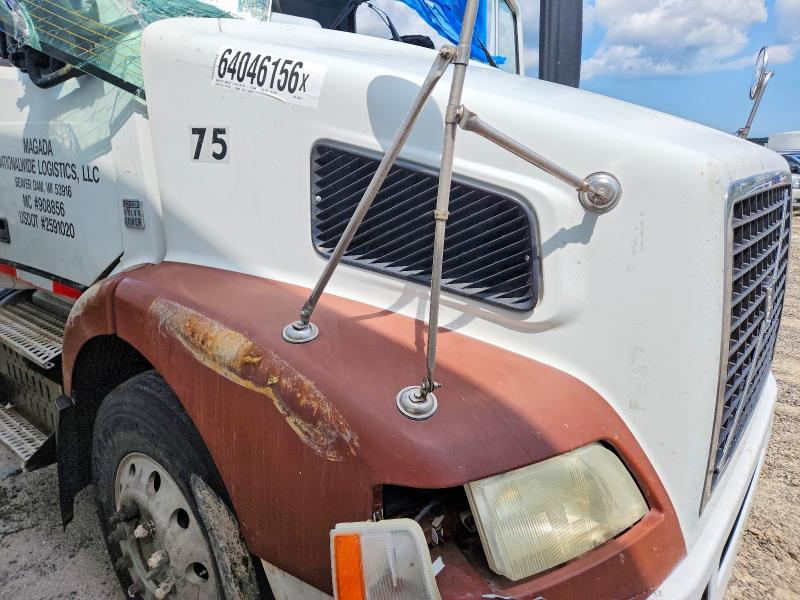 Продажа на аукционе авто 2011 Volvo Vnm, vin: 4V4MC9EH6BN298785, номер лота: 64046156