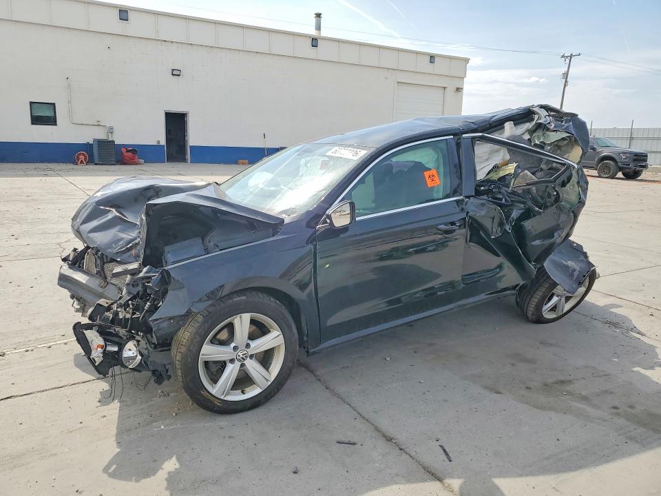 Продажа на аукционе авто 2014 Volkswagen Passat, vin: 1VWBP7A3XEC007806, номер лота: 60788326