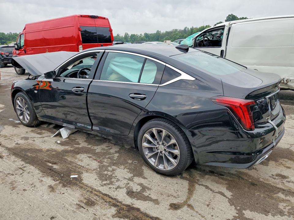 64242356 :رقم المزاد ، 1G6DT5RK0N0100054 vin ، 2022 Cadillac Ct5 مزاد بيع