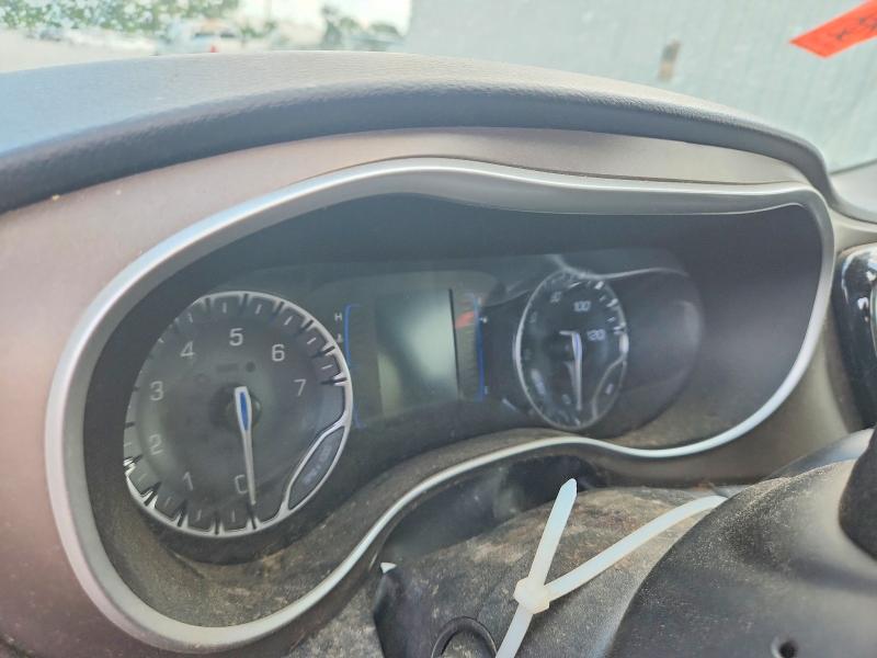 65904466 :رقم المزاد ، 2C4RC1CG5LR134543 vin ، 2020 Chrysler Voyager مزاد بيع