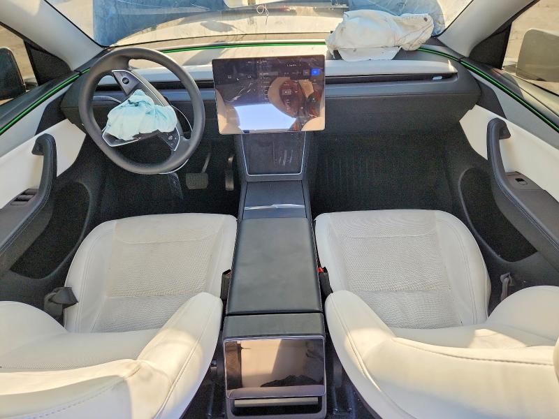 2026 Tesla Model Y მანქანა იყიდება აუქციონზე, vin: 7SAYGDED0TF386011, აუქციონის ნომერი: 64251326