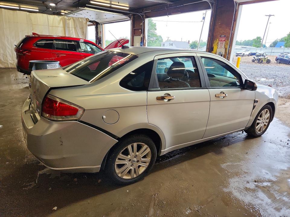 64110076 :رقم المزاد ، 1FAHP37N39W151416 vin ، 2009 Ford Focus مزاد بيع
