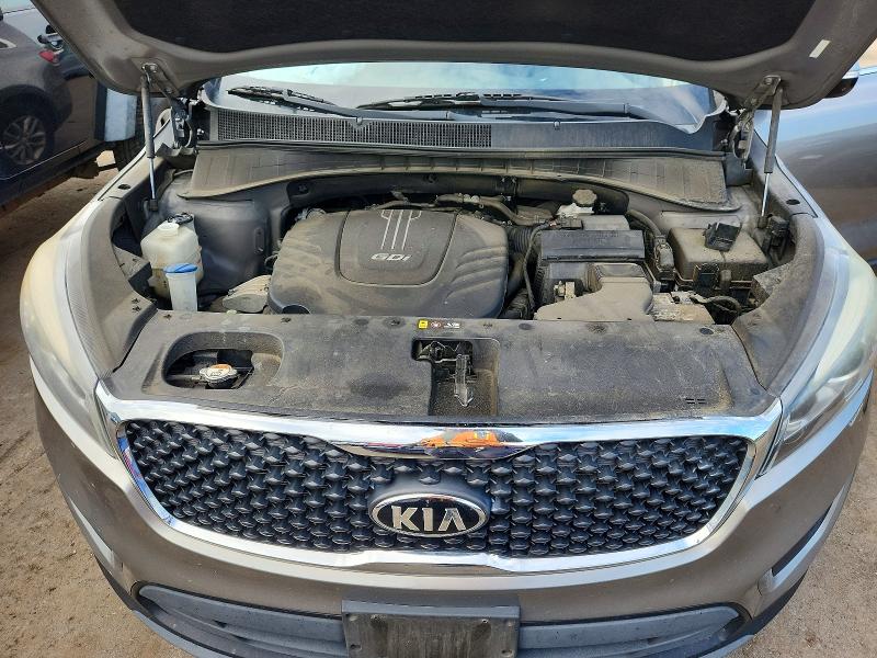 2017 Kia Sorento მანქანა იყიდება აუქციონზე, vin: 5XYPGDA56HG242034, აუქციონის ნომერი: 64130356