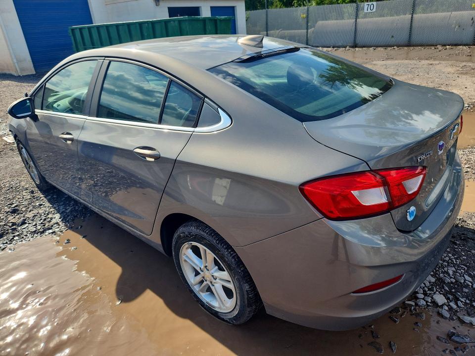 Продажа на аукционе авто 2018 Chevrolet Cruze, vin: 1G1BE5SM2J7115868, номер лота: 65476666