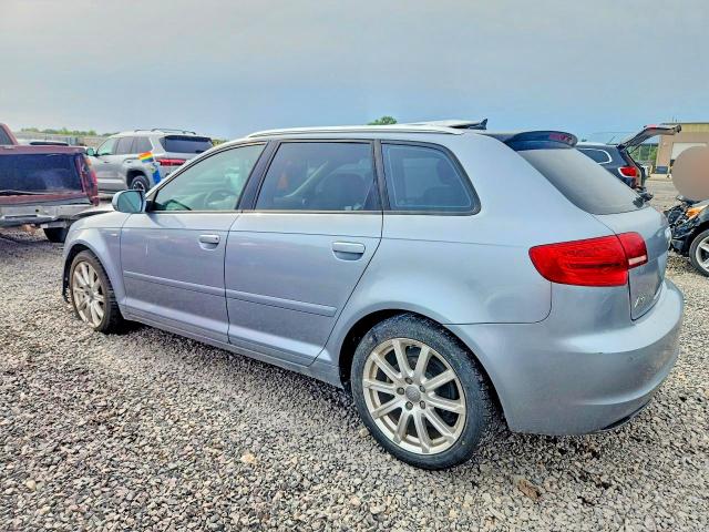 64013096 :رقم المزاد ، WAUKJAFM0BA031720 vin ، 2011 Audi A3 مزاد بيع