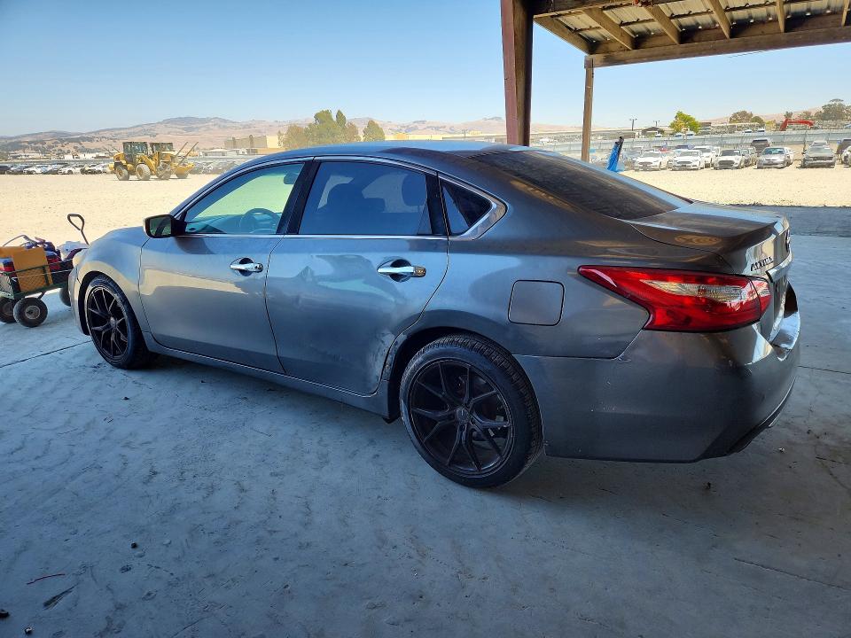 63607846 :رقم المزاد ، 1N4AL3AP5HN363410 vin ، 2017 Nissan Altima مزاد بيع