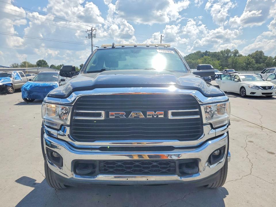 67437856 :رقم المزاد ، 3C7WRMDLXKG729538 vin ، 2019 Ram 5500 مزاد بيع