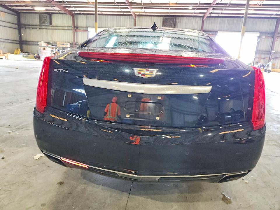 63880966 :رقم المزاد ، 2G61M5S37H9199761 vin ، 2017 Cadillac Xts مزاد بيع