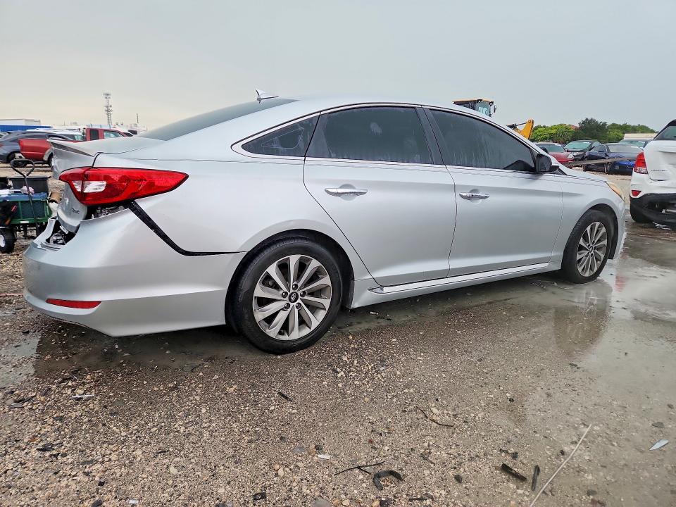 63558896 :رقم المزاد ، 5NPE34AF2FH046464 vin ، 2015 Hyundai Sonata مزاد بيع