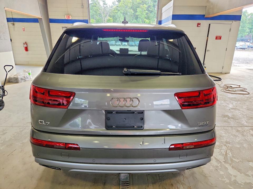 67141036 :رقم المزاد ، WA1LAAF70HD005332 vin ، 2017 Audi Q7 مزاد بيع