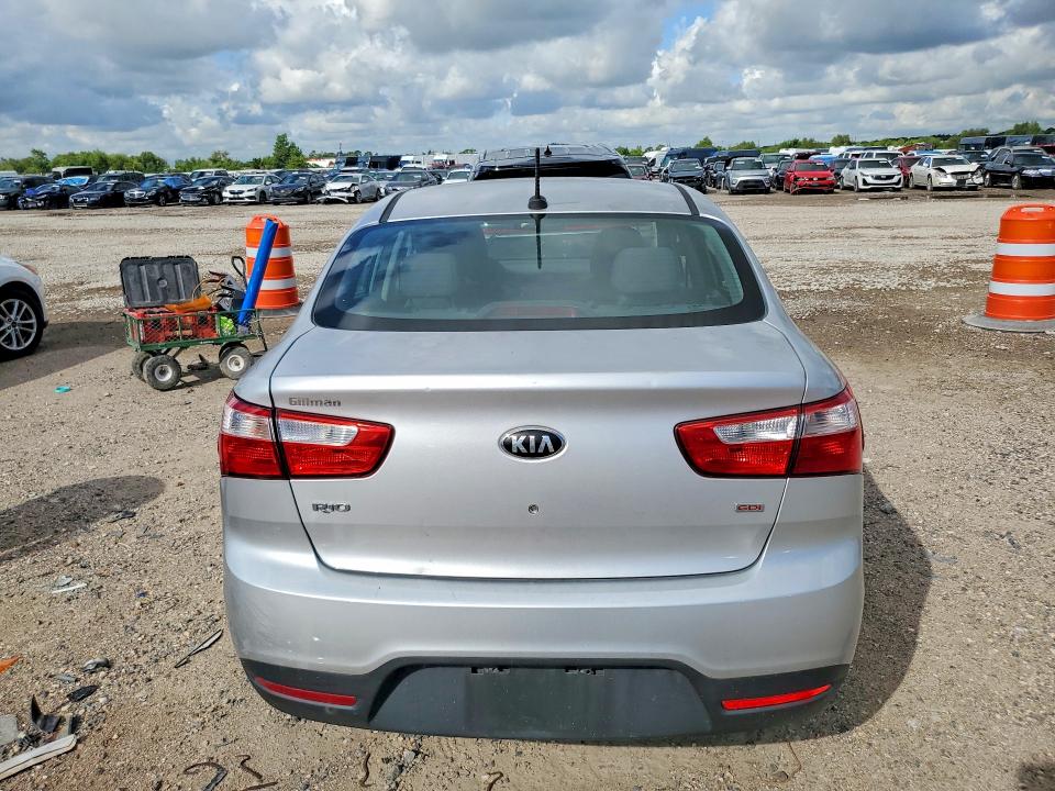 2015 Kia Rio მანქანა იყიდება აუქციონზე, vin: KNADM4A38F6478353, აუქციონის ნომერი: 64441776