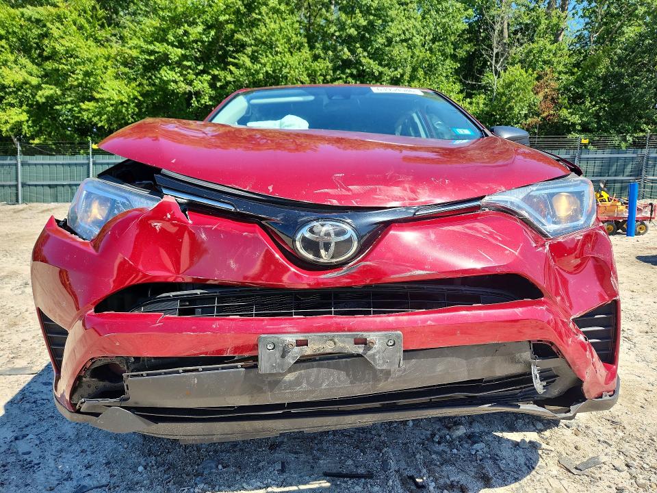 2018 Toyota Rav4 მანქანა იყიდება აუქციონზე, vin: 2T3BFREV2JW749914, აუქციონის ნომერი: 63954586
