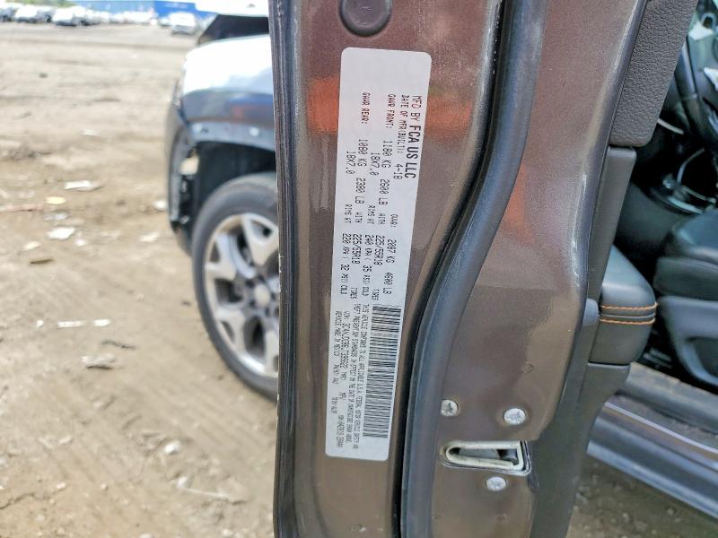 66913486 :رقم المزاد ، 3C4NJDCB6JT395622 vin ، 2018 Jeep Compass مزاد بيع