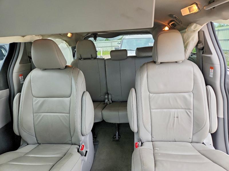 Aukcja sprzedaży 2015 Toyota Sienna, vin: 5TDDK3DC2FS110376, numer aukcji: 64243356