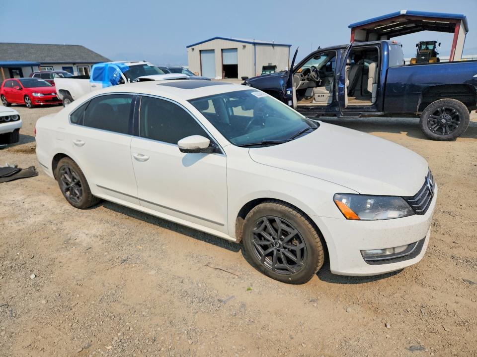 63556416 :رقم المزاد ، 1VWCV7A32FC036955 vin ، 2015 Volkswagen Passat مزاد بيع