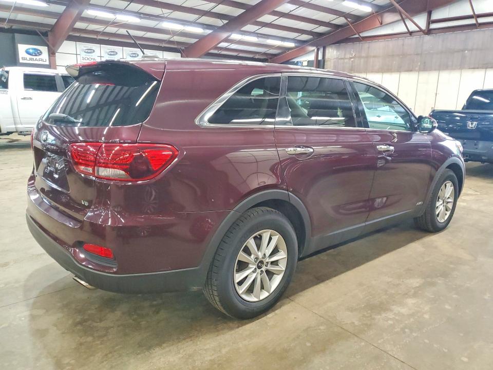 2019 Kia Sorento მანქანა იყიდება აუქციონზე, vin: 5XYPGDA51KG480655, აუქციონის ნომერი: 63826036
