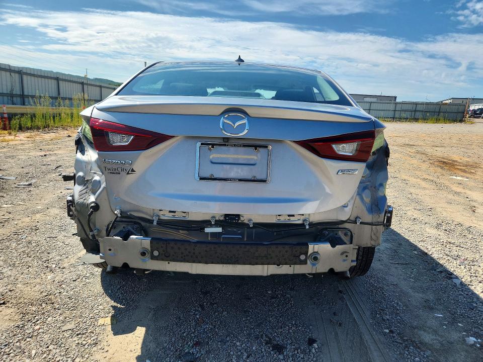 64267726 :رقم المزاد ، 3MZBM1V78FM202922 vin ، 2015 Mazda 3 مزاد بيع