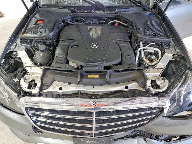64807816 :رقم المزاد ، W1KZF6JB7LA760083 vin ، 2020 Mercedes-benz E مزاد بيع