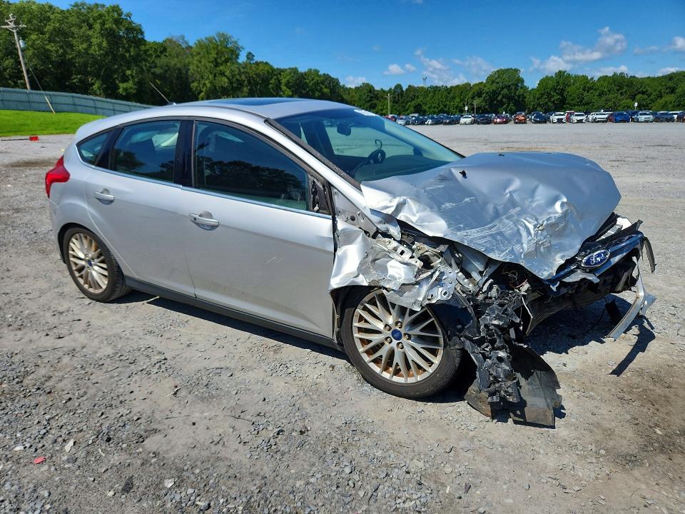 65512136 :رقم المزاد ، 1FADP3N24EL409932 vin ، 2014 Ford Focus مزاد بيع