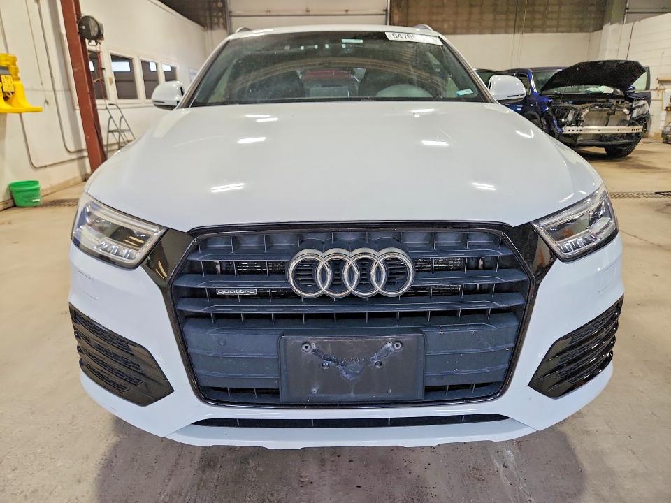 64700916 :رقم المزاد ، WA1GCCFS0HR005104 vin ، 2017 Audi Q3 مزاد بيع