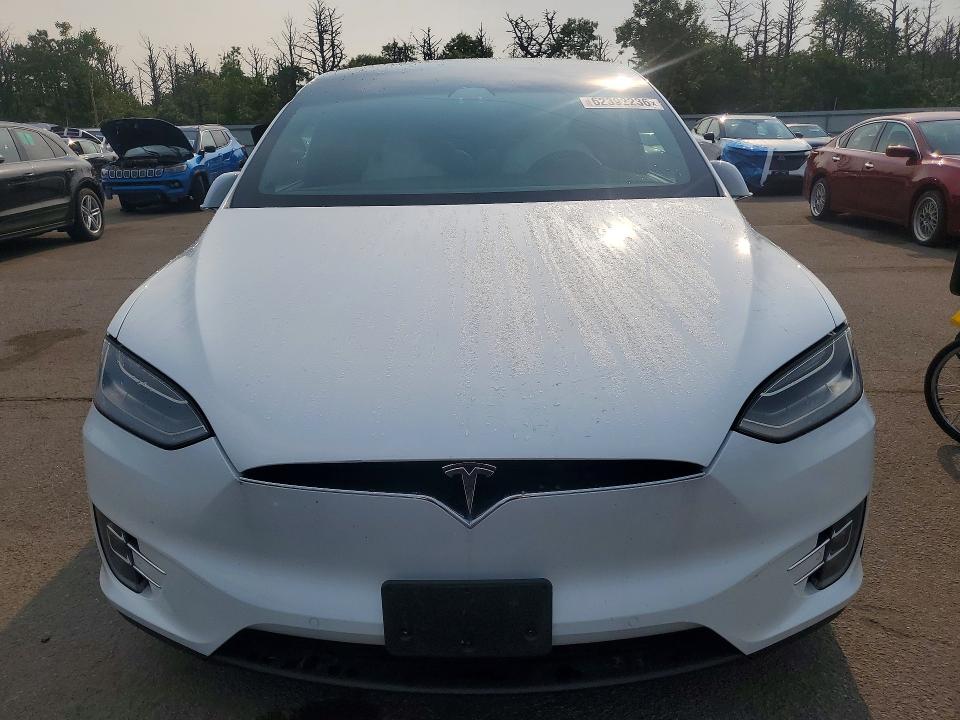 2019 Tesla Model X მანქანა იყიდება აუქციონზე, vin: 5YJXCBE22KF184972, აუქციონის ნომერი: 62392236