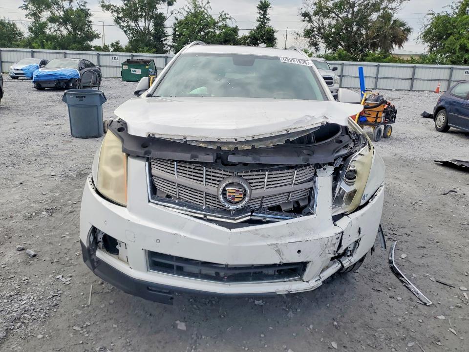 63931836 :رقم المزاد ، 3GYFNAEY5AS650897 vin ، 2010 Cadillac Srx مزاد بيع