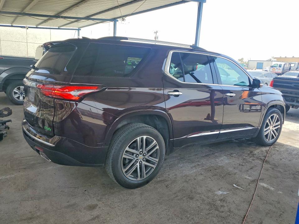 62862526 :رقم المزاد ، 1GNEVNKW8NJ104444 vin ، 2022 Chevrolet Traverse مزاد بيع