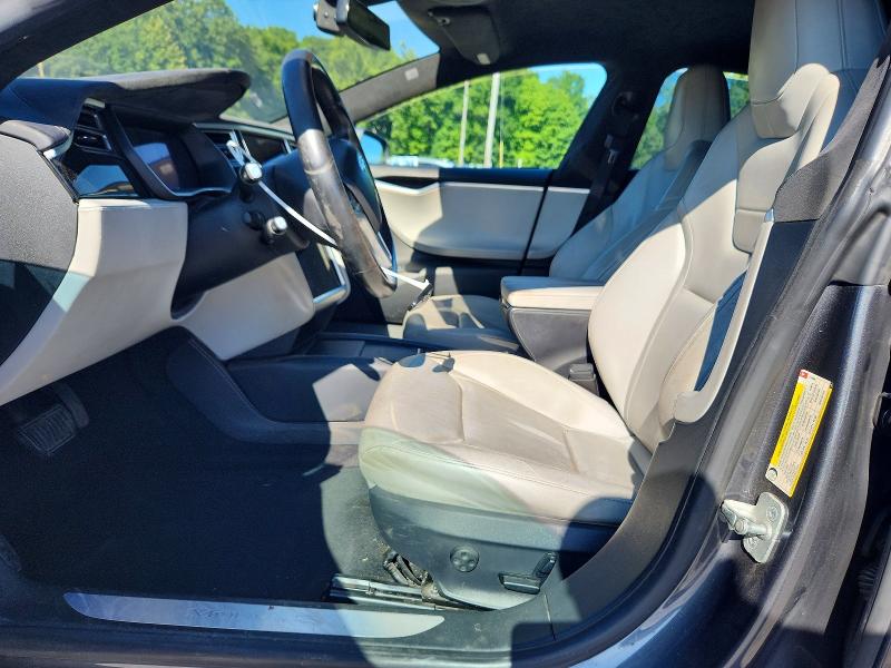 2015 Tesla Model S მანქანა იყიდება აუქციონზე, vin: 5YJSA1E14FF110508, აუქციონის ნომერი: 65216316