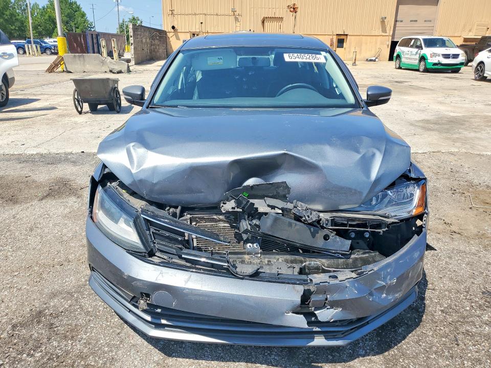 65405286 :رقم المزاد ، 3VWDB7AJ9HM202613 vin ، 2017 Volkswagen Jetta مزاد بيع