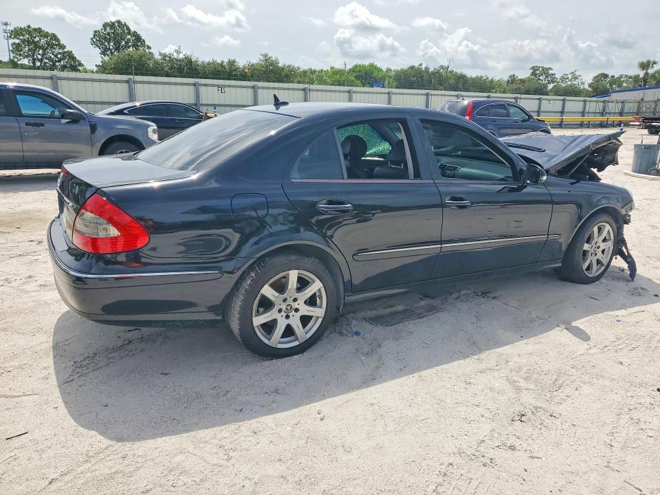 63722586 :رقم المزاد ، WDBUF56X28B212351 vin ، 2008 Mercedes-benz E مزاد بيع
