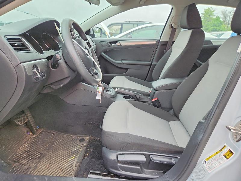 65888956 :رقم المزاد ، 3VW2B7AJ4JM217467 vin ، 2018 Volkswagen Jetta مزاد بيع
