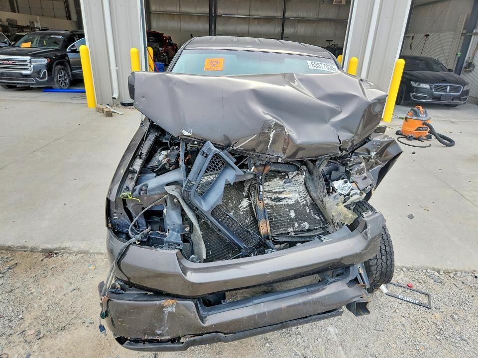 2005 Ford F150 მანქანა იყიდება აუქციონზე, vin: 1FTRF12265NB56886, აუქციონის ნომერი: 63577036