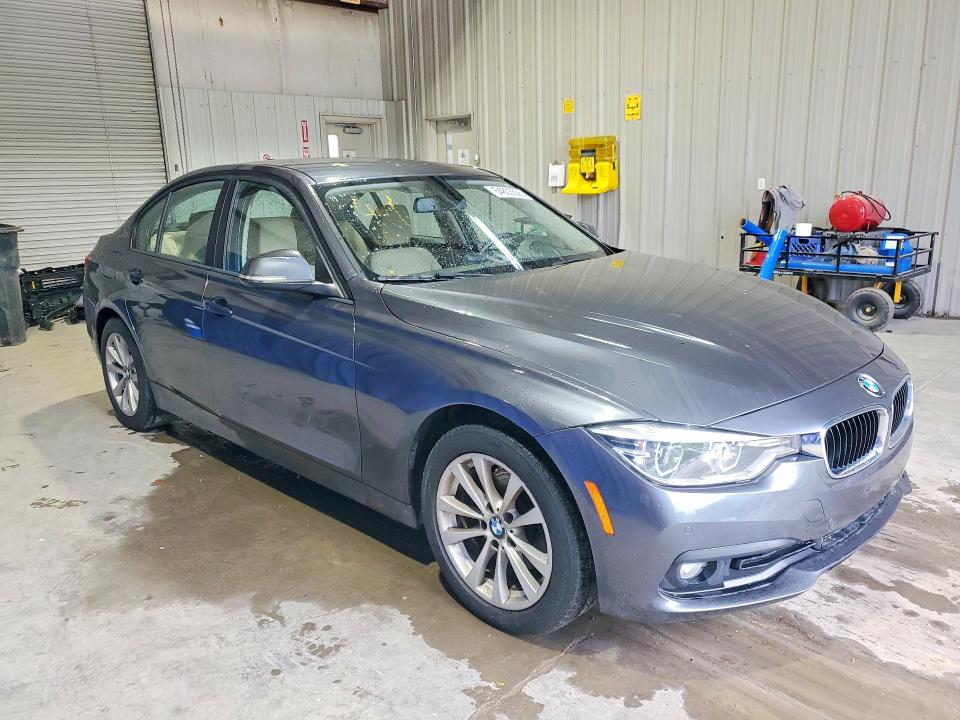64803626 :رقم المزاد ، WBA8A3C54JA505198 vin ، 2018 Bmw 320 مزاد بيع