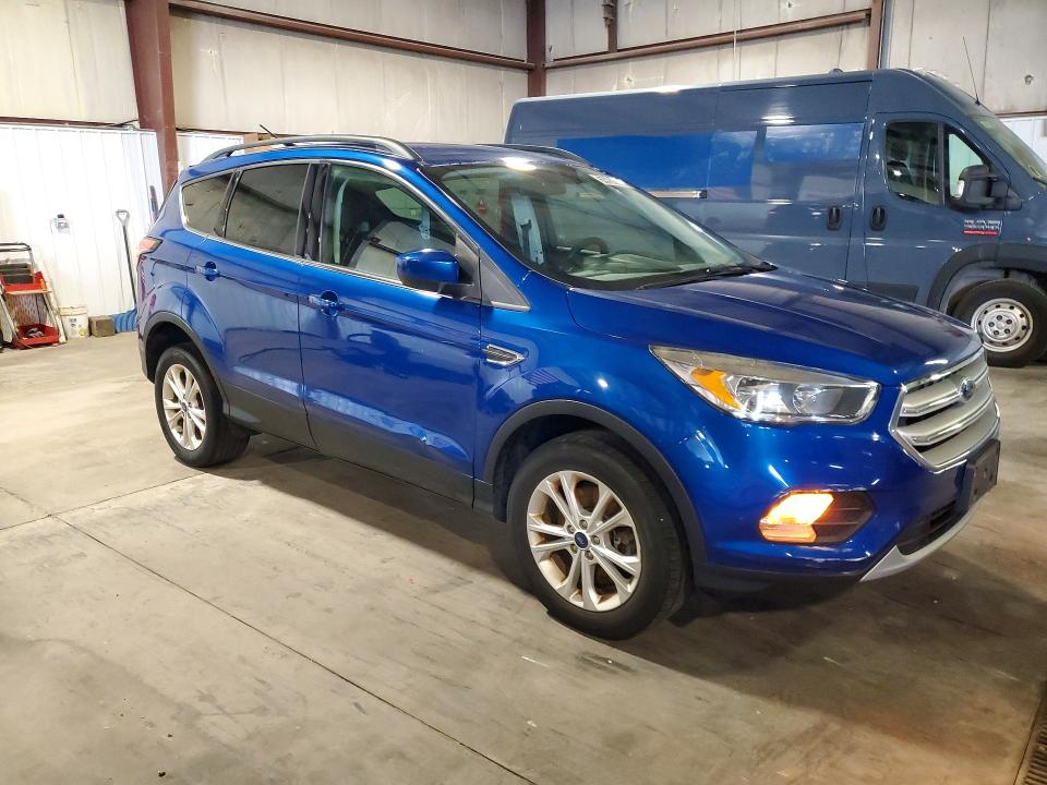2018 Ford Escape მანქანა იყიდება აუქციონზე, vin: 1FMCU9GD1JUA28409, აუქციონის ნომერი: 63785976