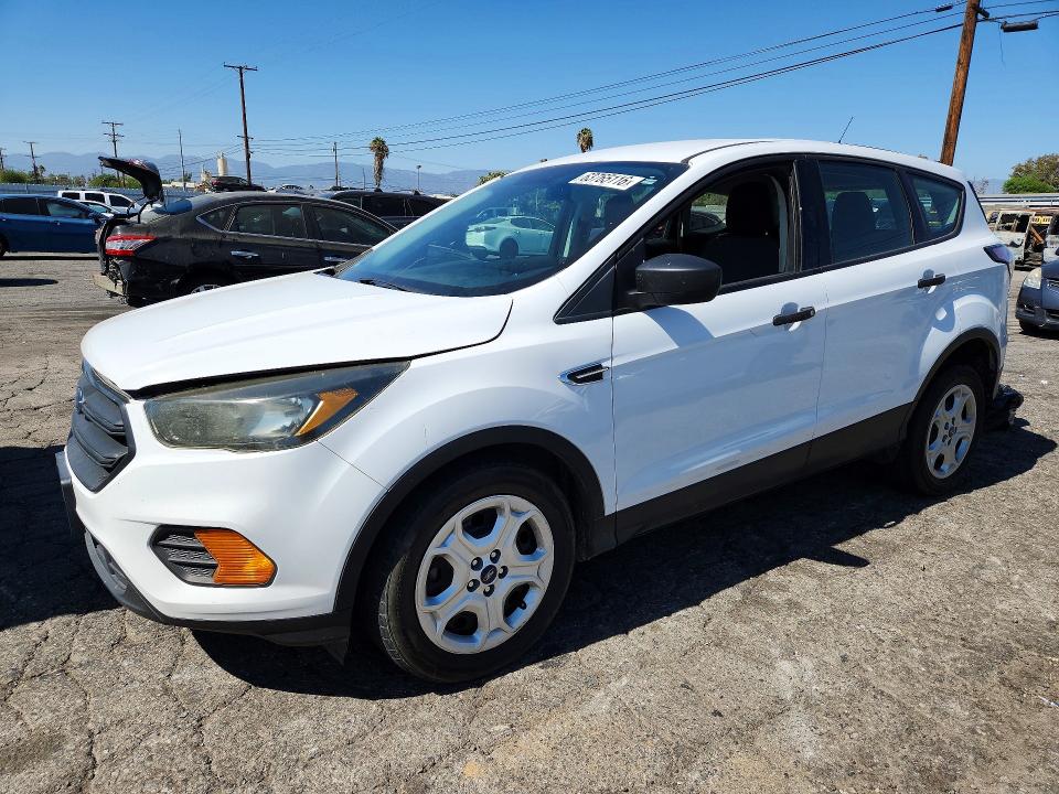63765116 :رقم المزاد ، 1FMCU0F7XJUA36516 vin ، 2018 Ford Escape مزاد بيع