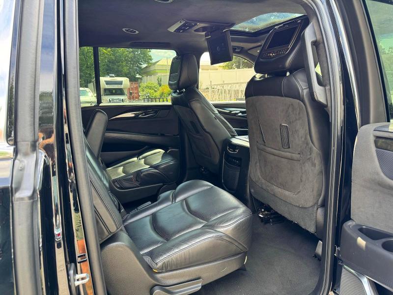 2019 Cadillac Escalade მანქანა იყიდება აუქციონზე, vin: 1GYS4KKJXKR103496, აუქციონის ნომერი: 66232456