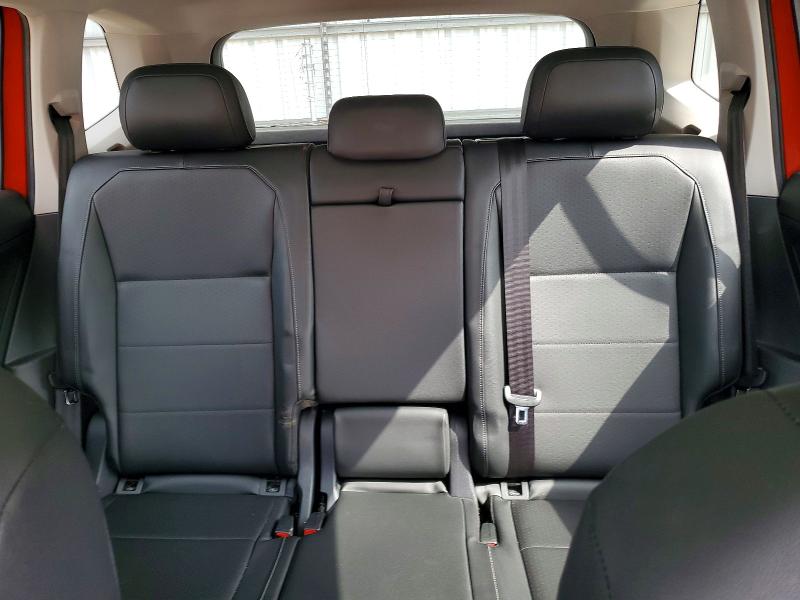 Продаж на аукціоні авто 2018 Volkswagen Tiguan, vin: 3VV2B7AX2JM185062, номер лоту: 63930646