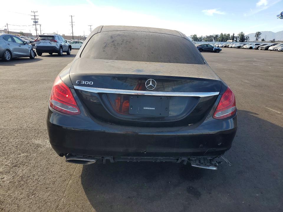 2018 Mercedes-benz C მანქანა იყიდება აუქციონზე, vin: 55SWF4JB6JU242390, აუქციონის ნომერი: 65483186