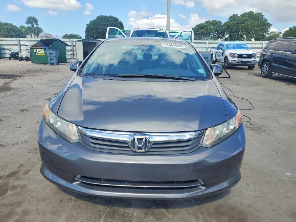 64061656 :رقم المزاد ، 19XFB2F51CE055586 vin ، 2012 Honda Civic مزاد بيع