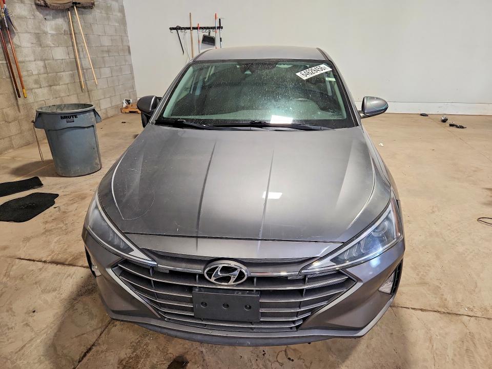 64629456 :رقم المزاد ، 5NPD84LF0KH484968 vin ، 2019 Hyundai Elantra مزاد بيع