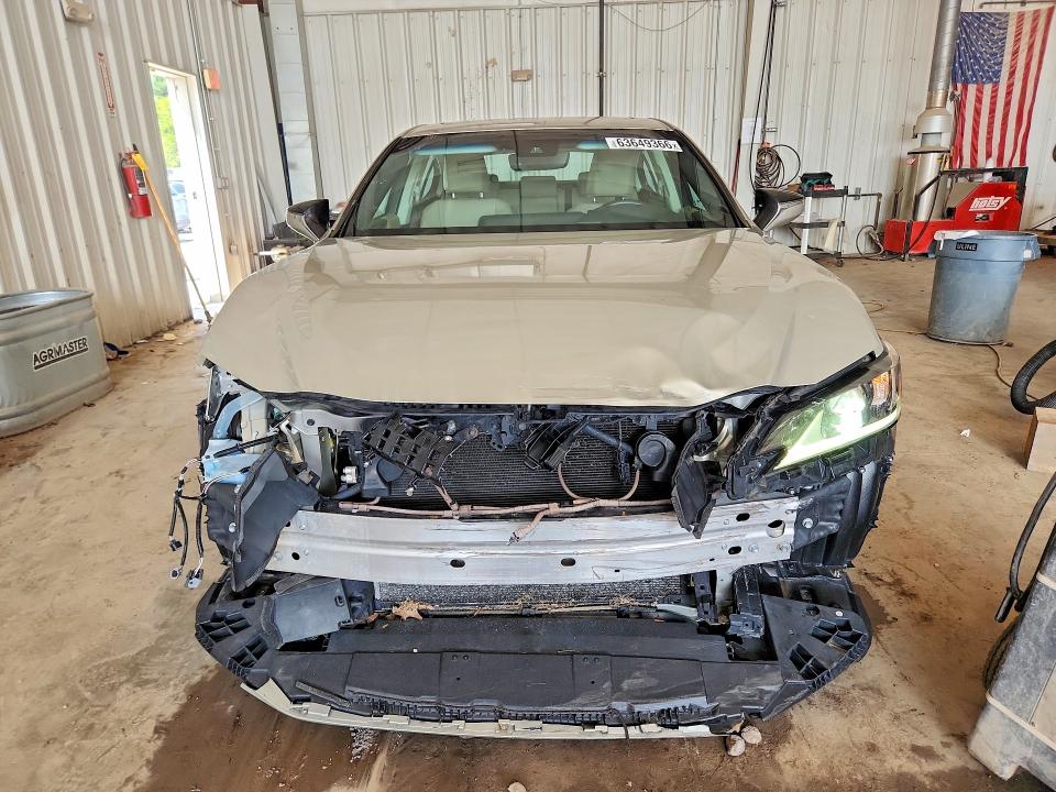 63649366 :رقم المزاد ، 58AD11D18MU006297 vin ، 2021 Lexus Es 250 مزاد بيع