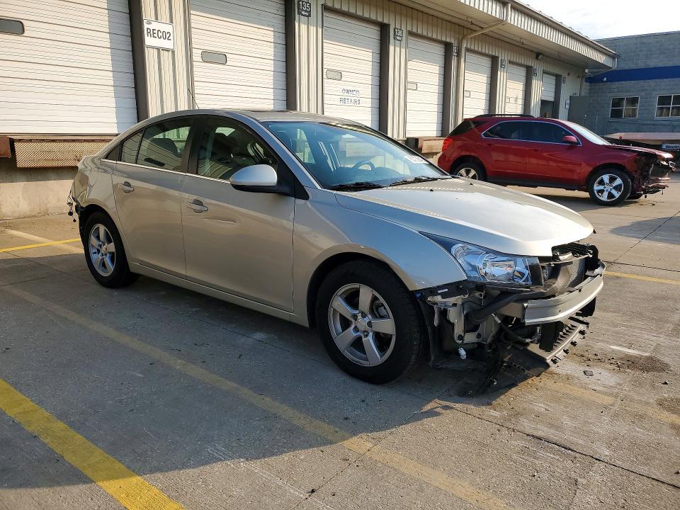 63739646 :رقم المزاد ، 1G1PC5SB8F7211375 vin ، 2015 Chevrolet Cruze مزاد بيع