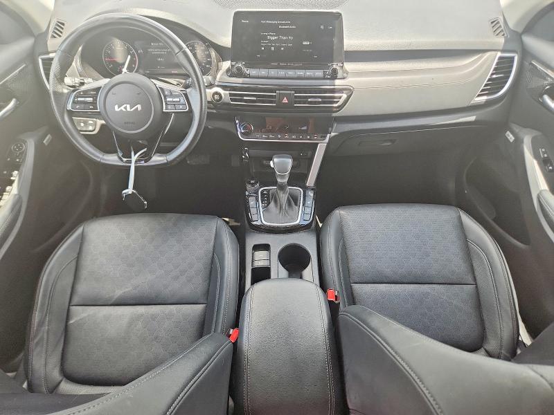 63313906 :رقم المزاد ، KNDETCA2XN7310797 vin ، 2022 Kia Seltos مزاد بيع