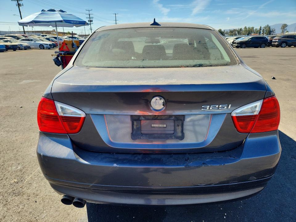 65817846 :رقم المزاد ، WBAVB13586KX40631 vin ، 2006 Bmw 325 مزاد بيع