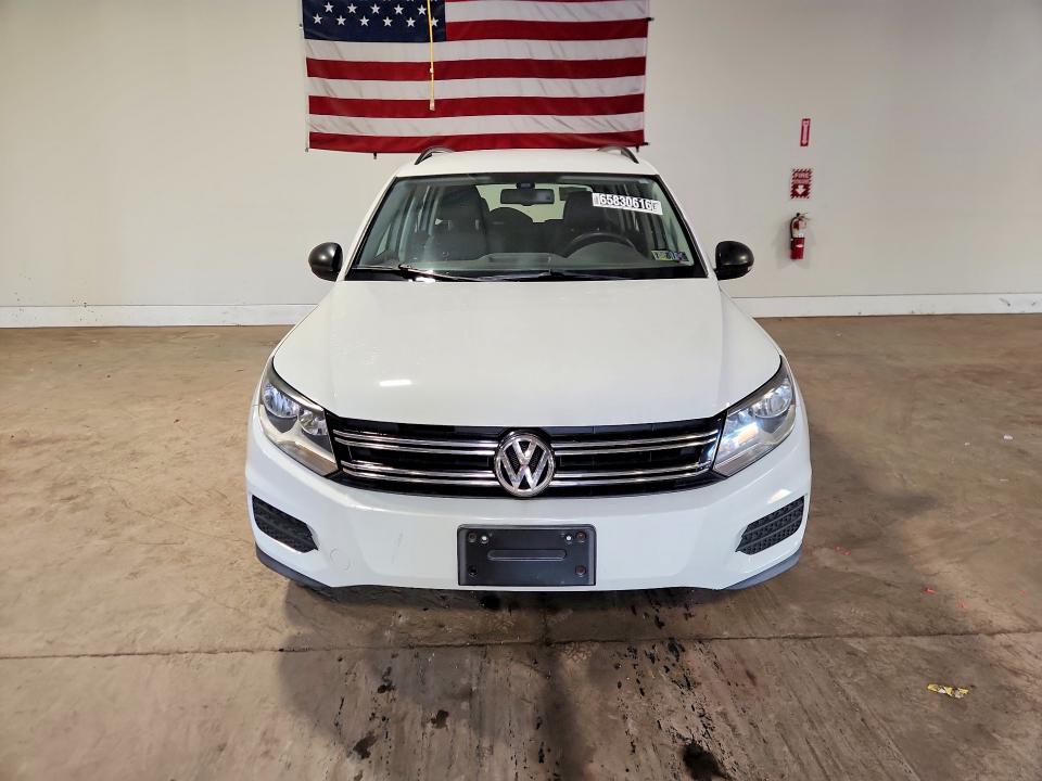 Продажа на аукционе авто 2017 Volkswagen Tiguan, vin: WVGBV7AXXHW513338, номер лота: 65830616