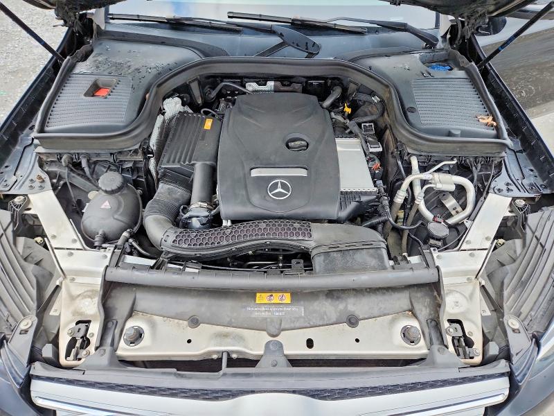 63166636 :رقم المزاد ، WDC0G4JB7HV011024 vin ، 2017 Mercedes-benz Glc مزاد بيع