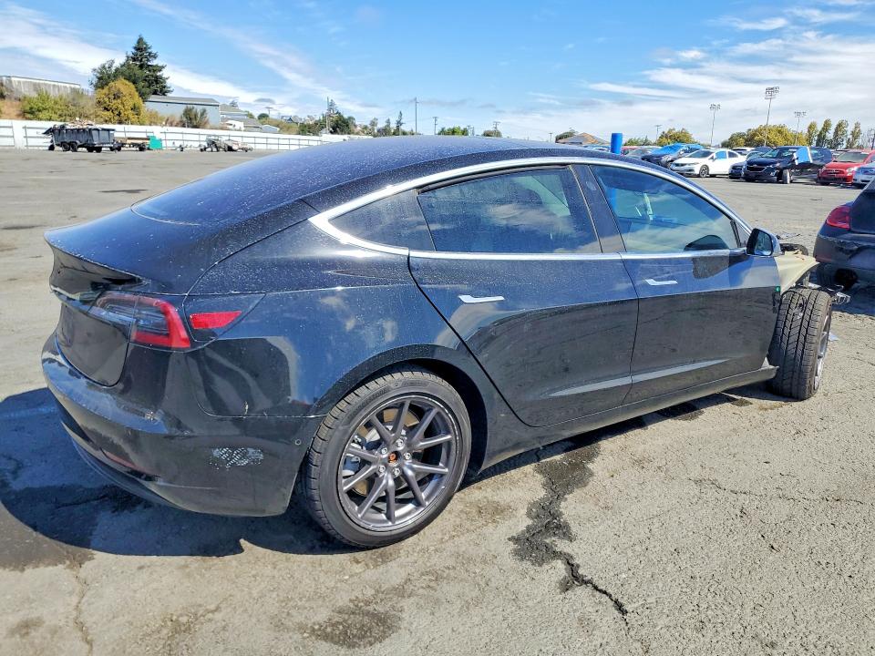 Продаж на аукціоні авто 2018 Tesla Model 3, vin: 5YJ3E1EA3JF165940, номер лоту: 66260746