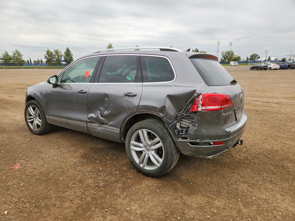 2013 Volkswagen Touareg მანქანა იყიდება აუქციონზე, vin: WVGDP9BP6DD012157, აუქციონის ნომერი: 64223346