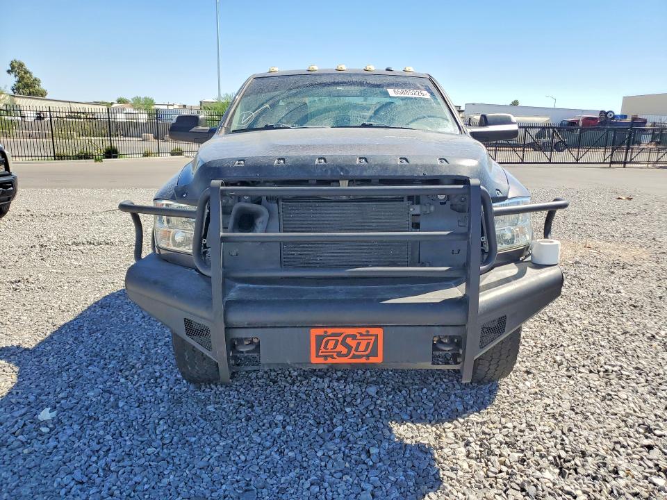 65885226 :رقم المزاد ، 3C6UR5HL3JG273327 vin ، 2018 Ram 2500 مزاد بيع